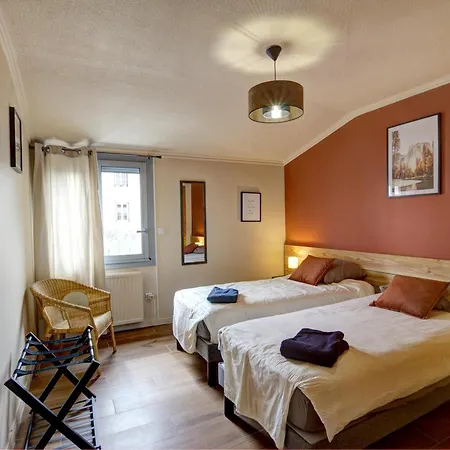 Apartment Moderne Avec Balcon, Parking Prive Et Espace Bien-etre A - Fr-1-496-269 Saint-Chamond